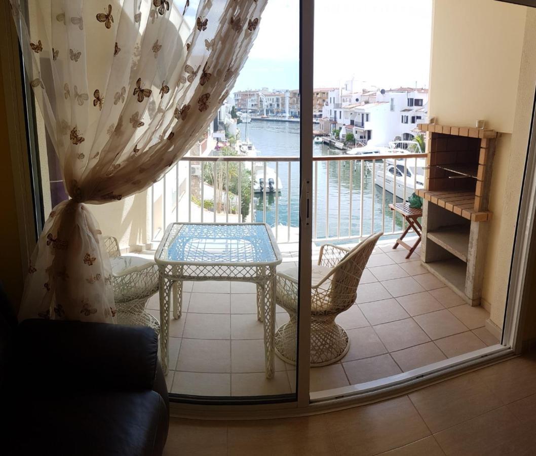 Magnifico Apartamento Junto Al Canal Principal. Empuriabrava Exterior photo